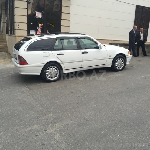Mercedes C 220 2000, 245,000 km - 2.2 l - Bakı