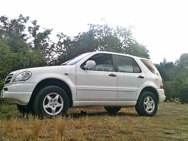 Mercedes ML 320 1997, 168,000 km - 3.2 l - Bakı