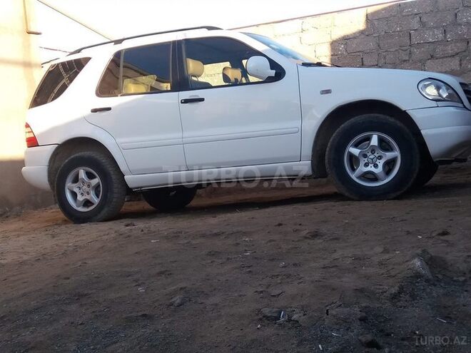 Mercedes ML 320 1997, 168,000 km - 3.2 l - Bakı