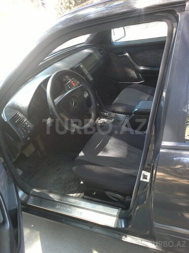 Mercedes C 220 1994, 250,000 km - 2.2 l - Sumqayıt