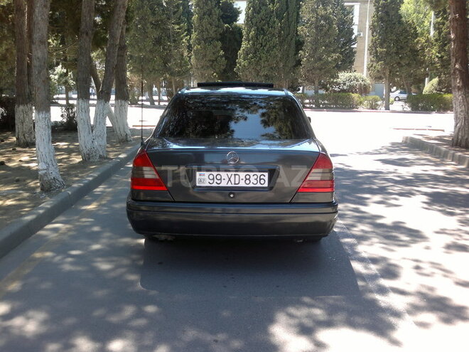 Mercedes C 220 1994, 250,000 km - 2.2 l - Sumqayıt