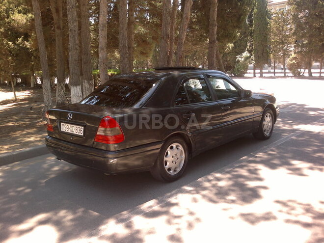 Mercedes C 220 1994, 250,000 km - 2.2 l - Sumqayıt