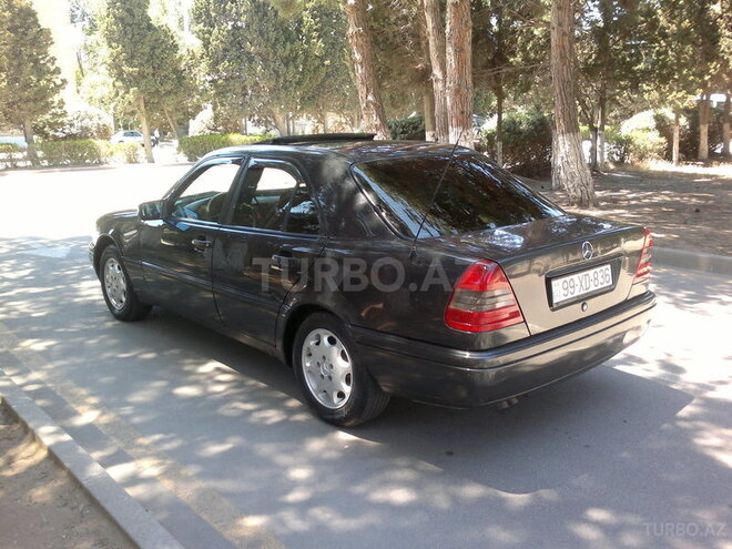 Mercedes C 220 1994, 250,000 km - 2.2 l - Sumqayıt