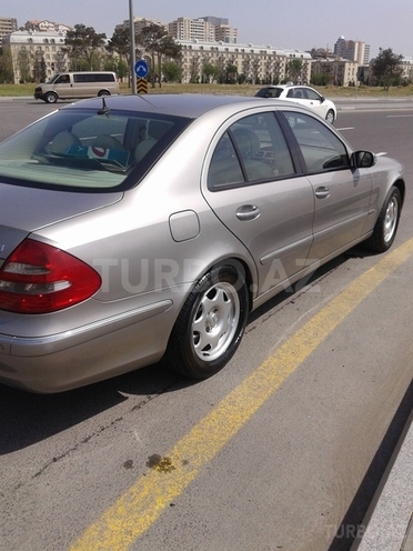Mercedes E 220 2002, 227,000 km - 2.2 л - Bakı