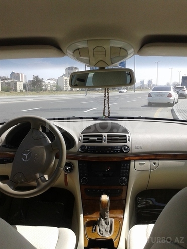 Mercedes E 220 2002, 227,000 km - 2.2 л - Bakı