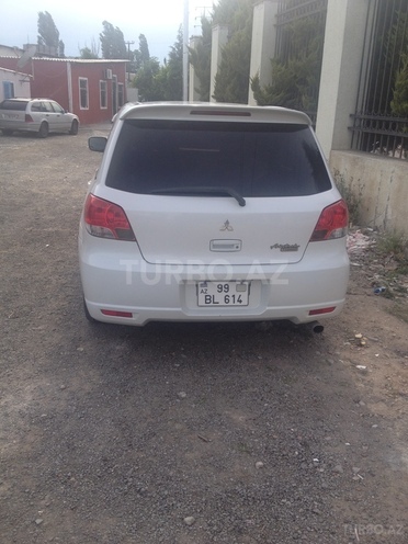 Mitsubishi Airtrek 2003, 1,000,000 km - 2.0 л - Bakı