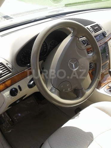 Mercedes E 220 2002, 227,000 km - 2.2 л - Bakı