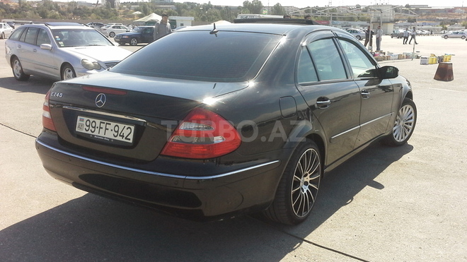 Mercedes E 240 2005, 255,000 km - 2.6 л - Bakı