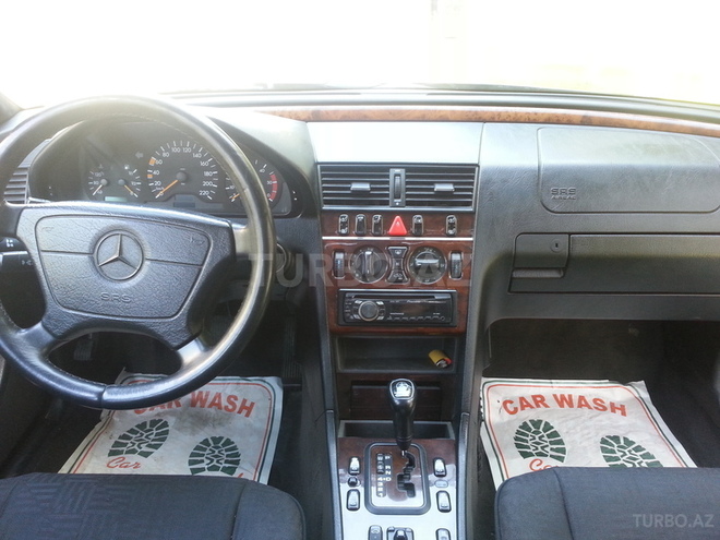 Mercedes C 220 1998, 238,444 km - 2.2 l - Sumqayıt