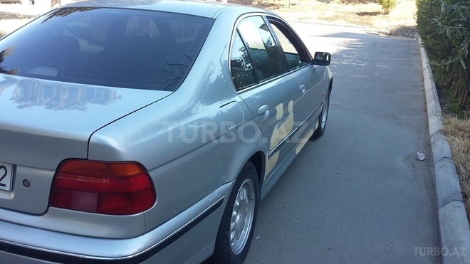 BMW 520 1997, 265,000 km - 2.0 л - Bakı