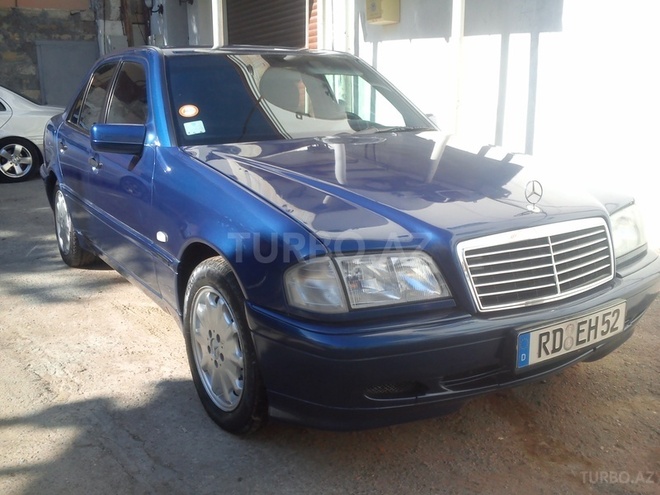 Mercedes C 220 1999, 300,000 km - 2.2 л - Bakı