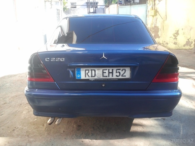 Mercedes C 220 1999, 300,000 km - 2.2 л - Bakı