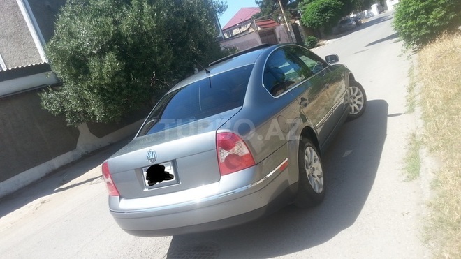 Volkswagen Passat 2003, 150,000 km - 1.8 l - Sumqayıt