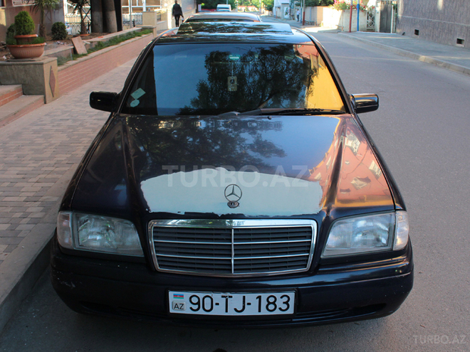 Mercedes C 180 1994, 305,450 km - 1.8 l - Qusar