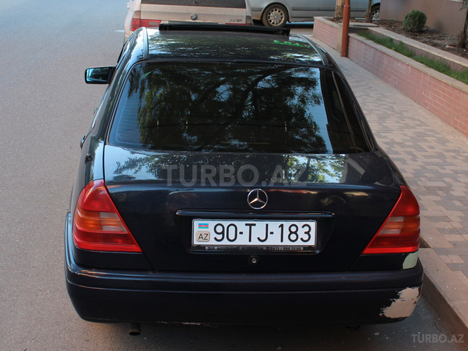 Mercedes C 180 1994, 305,450 km - 1.8 l - Qusar