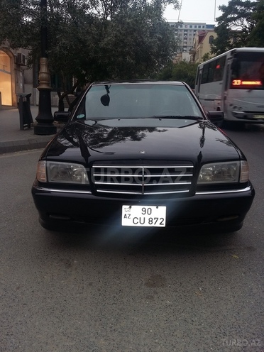 Mercedes C 230 1999, 174,000 km - 2.3 l - Bakı
