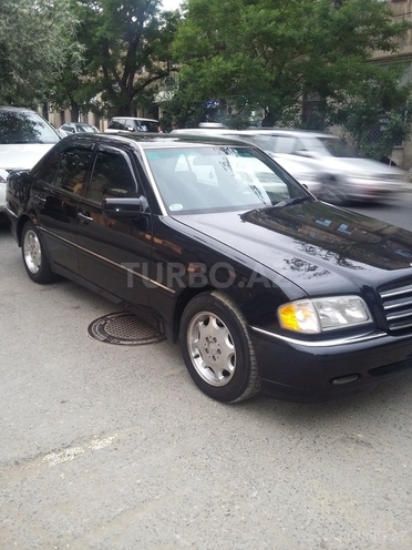 Mercedes C 230 1999, 174,000 km - 2.3 l - Bakı