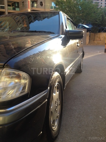 Mercedes C 180 1993, 333,666 km - 1.8 л - Bakı
