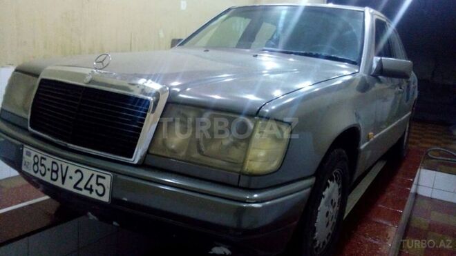 Mercedes E 300 1986, 442,000 km - 3.0 l - Bakı