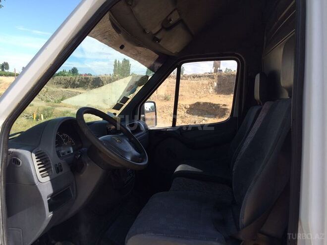Mercedes Sprinter 208 2003, 357,243 km - 2.2 l - Qusar