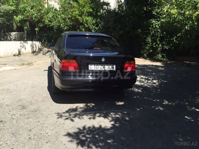 BMW 528 1996, 283,000 km - 2.8 l - Bakı