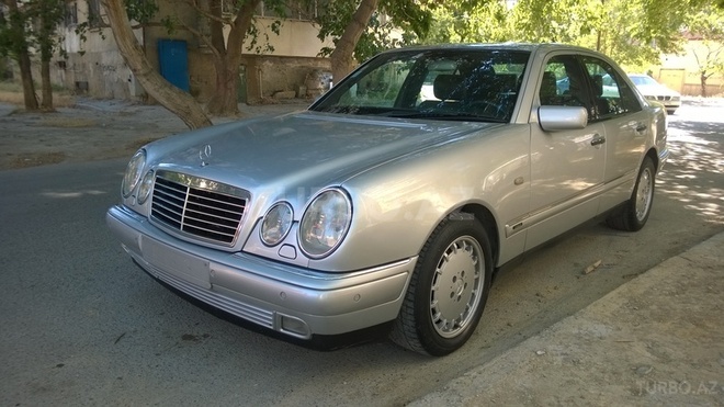 Mercedes E 240 1998, 234,575 km - 2.4 l - Bakı