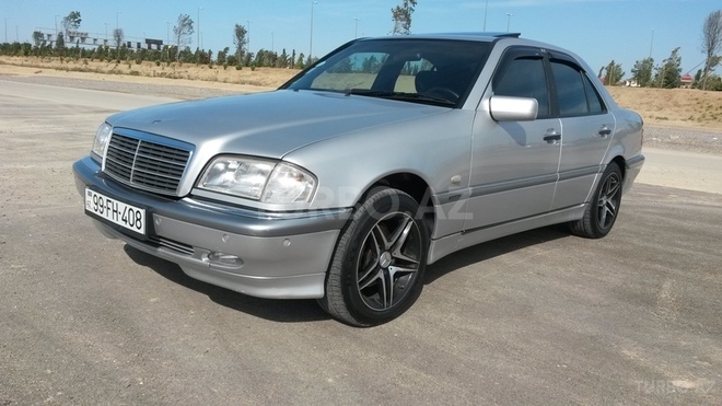 Mercedes C 180 1999, 200,000 km - 1.8 l - Bakı