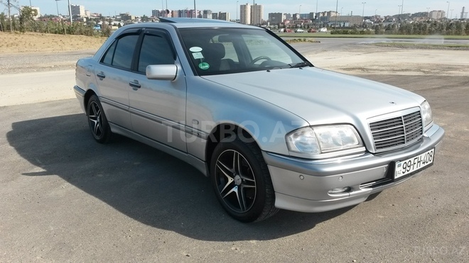 Mercedes C 180 1999, 200,000 km - 1.8 l - Bakı