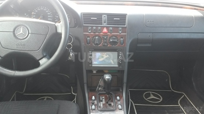 Mercedes C 180 1999, 200,000 km - 1.8 l - Bakı