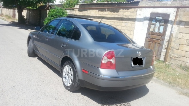Volkswagen Passat 2003, 150,000 km - 1.8 l - Sumqayıt
