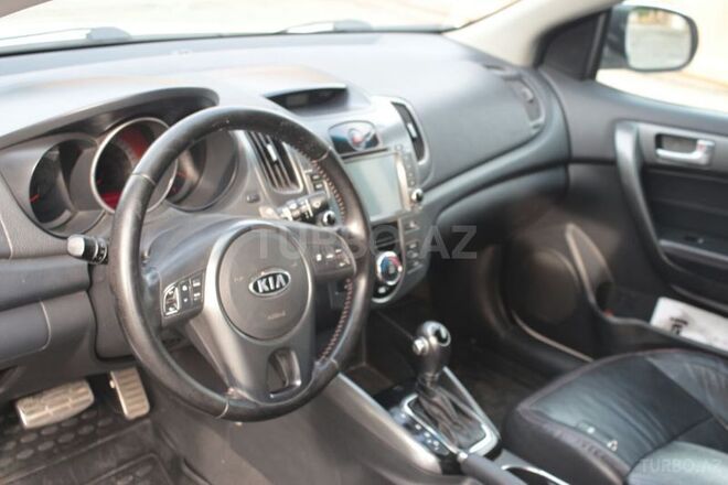 Kia Cerato Koup 2011, 133,000 km - 2.0 л - Bakı