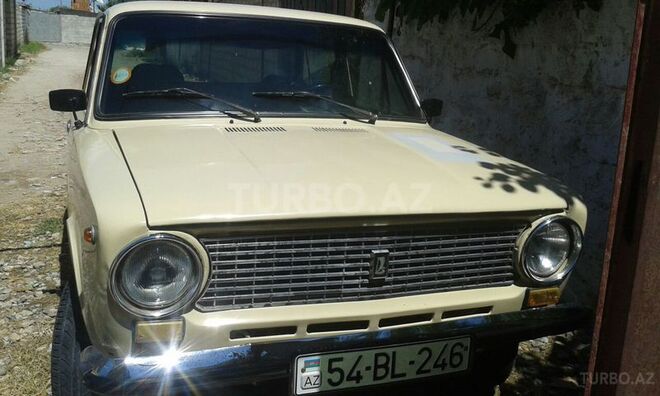 LADA (VAZ) 21011 1983, 150,000 km - 1.3 л - Salyan