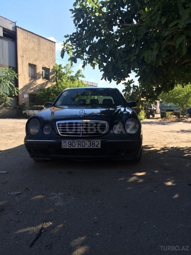 Mercedes E 220 2000, 476,516 km - 2.2 l - Bakı