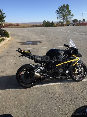 BMW  2013, 11,500 km - 1.0 л - Bakı