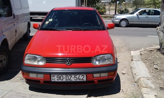 Volkswagen Golf 1995, 136,000 km - 1.8 l - Sumqayıt