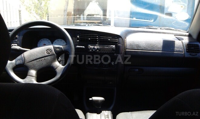Volkswagen Golf 1995, 136,000 km - 1.8 l - Sumqayıt
