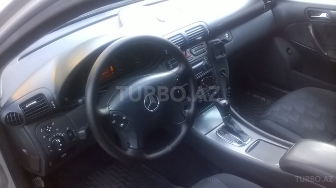 Mercedes C 200 2001, 244,000 km - 2.0 l - Bakı