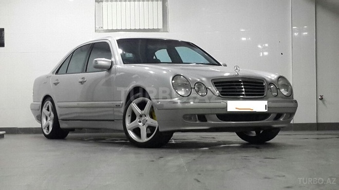 Mercedes E 280 1999, 224,000 km - 2.8 l - Bakı