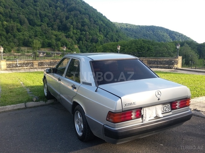 Mercedes 190 1991, 342,000 km - 2.0 l - Qəbələ