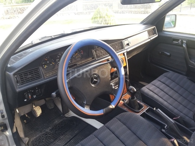 Mercedes 190 1991, 342,000 km - 2.0 l - Qəbələ