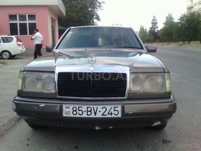 Mercedes E 300 1989, 442,000 km - 3.0 l - Bakı