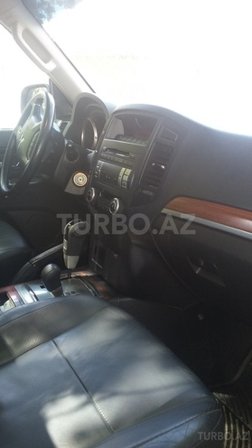 Mitsubishi Pajero 2008, 97,450 km - 3.0 l - Bakı