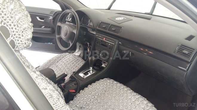 Audi A4 2001, 234,000 km - 2.0 l - Bakı