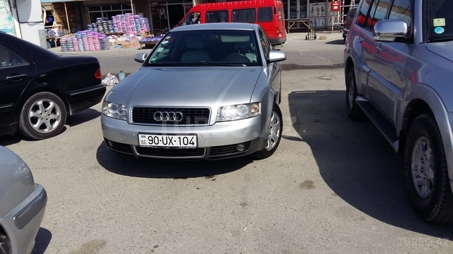 Audi A4 2001, 234,000 km - 2.0 l - Bakı