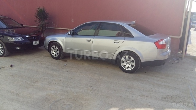 Audi A4 2001, 234,000 km - 2.0 l - Bakı