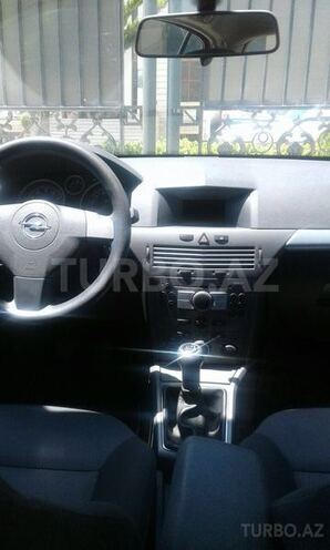 Opel Astra 2004, 271,000 km - 1.4 l - Bakı