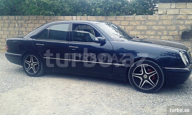 Mercedes E 230 1996, 290,075 km - 2.3 l - Sumqayıt