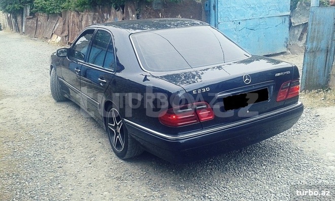 Mercedes E 230 1996, 290,075 km - 2.3 l - Sumqayıt