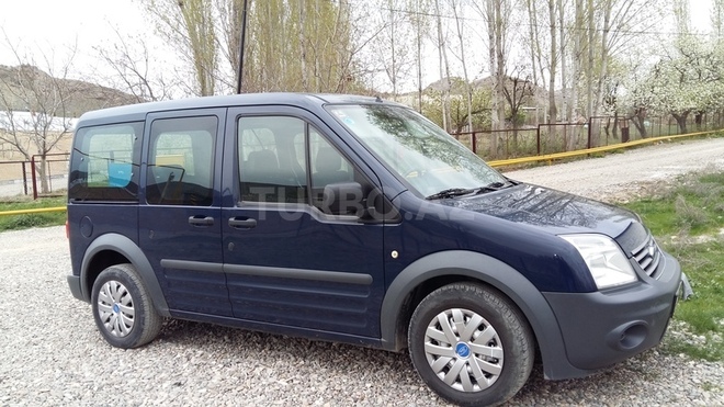 Ford Tourneo Connect 2010, 151,000 km - 1.8 l - Naxçıvan