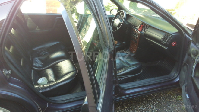 Opel Vectra 1996, 250,000 km - 2.0 л - Balakən